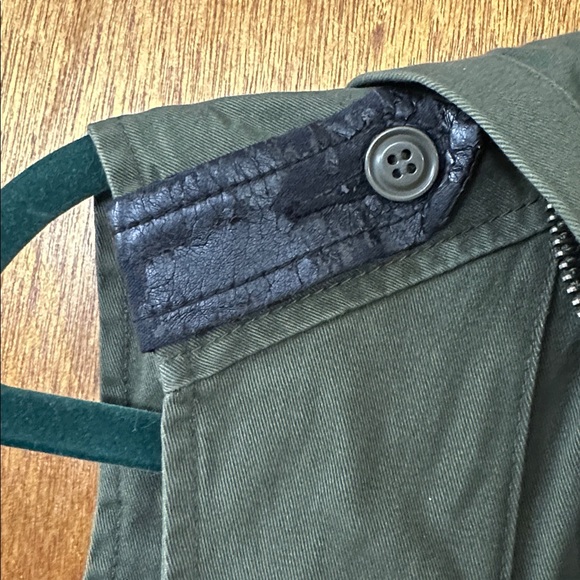 BDG Dark Green Sleeveless utility Vest - Picture 4 of 6